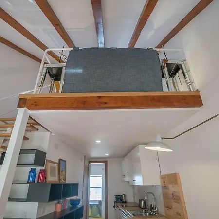 Alfama View Apartment *